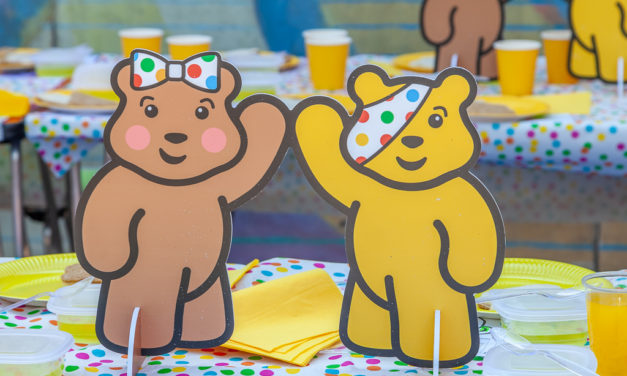 Asda Longwell Green hosts a Picnic for Pudsey!
