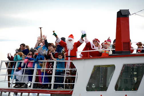 Christmas arrives at Poole High Street