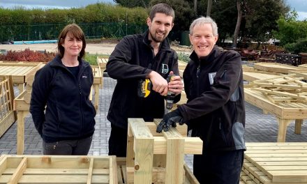 Dolphin Shopping Centre management team volunteer for Chestnut Nursery