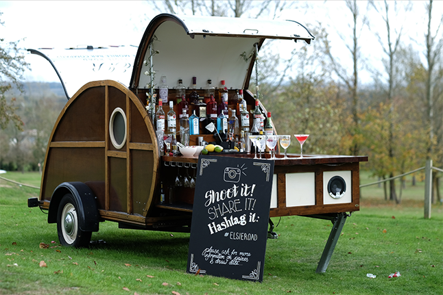 ELSIE ROAD SURVEY CONFIRMS THAT A CLASSIC COCKTAIL IS STILL OUR FAVOURITE AT WEDDINGS, HEN AND STAG NIGHTS