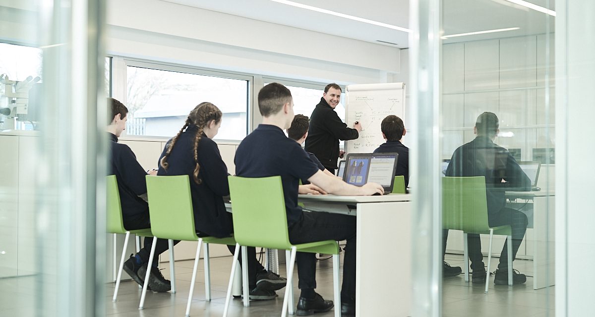 Superior team take part in DASH careers and employability event