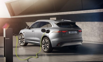 NEW JAGUAR F-PACE: LUXURIOUS, CONNECTED, ELECTRIFIED