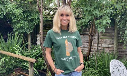 MICHAELA STRACHAN ENCOURAGES FAMILIES TO HUG 100 TREES FOR THE RAINFORESTS