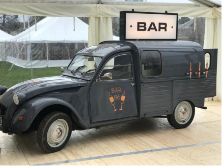 Pawsecco and free pampering for pooches as Park Leisure launches bars in Cornwall
