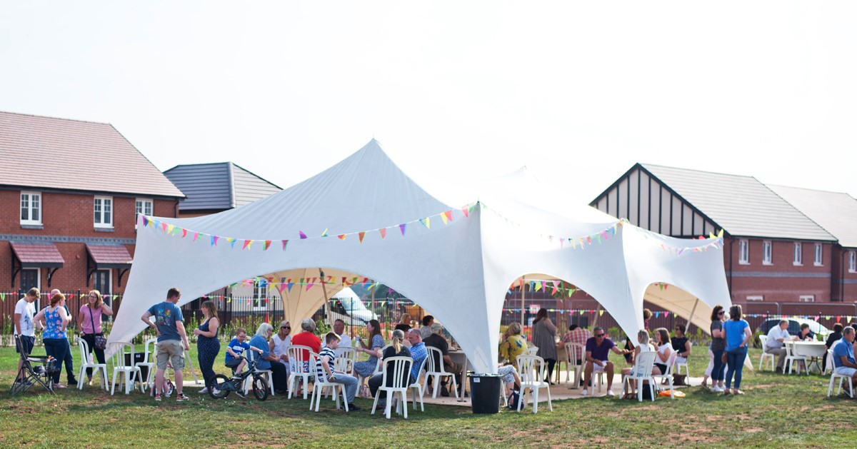 NEW COMMUNITY COMES TOGETHER FOR GARDEN PARTY