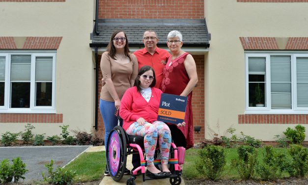 Bellway helps family make light work of long-distance move from Alabama to Wiltshire