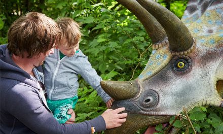 Dinosaur Weekend at Birdland