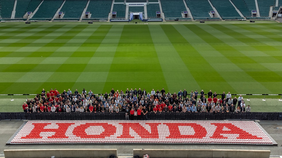 Honda UK sets Guinness World Records™ title for largest rugby ball mosaic (logo)