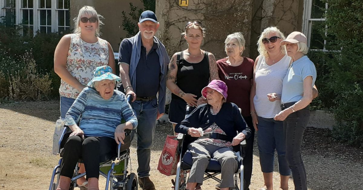 Trip to zoo for Bognor Regis care home residents