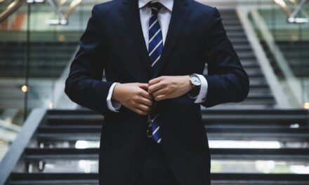 How Independent Financial Advisors Navigate Market Volatility