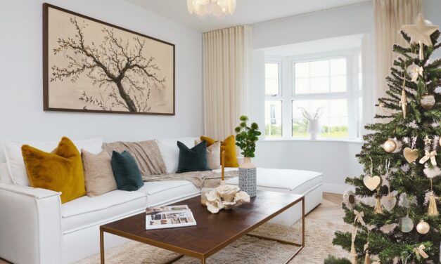 MEET SANTA IN BLEADON AND WRAP UP A QUICK MOVE TO AN ENERGY EFFICIENT NEW HOME