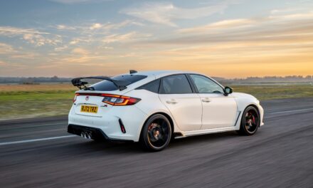Honda Motor Europe (UK) receives Feefo Platinum Trusted Service Award 2025