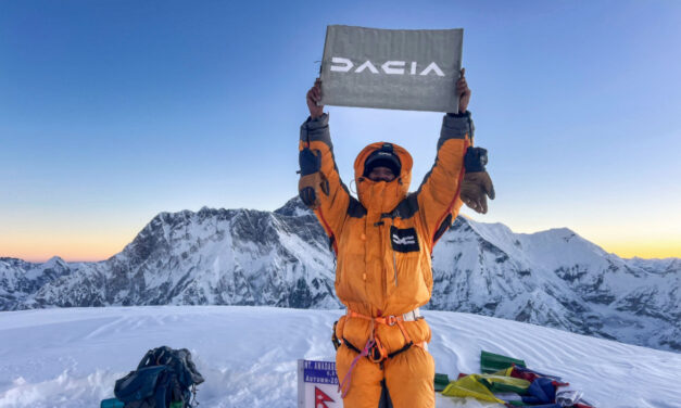 Dacia Adventure Community member avenges past setbacks to conquer Ama Dablam