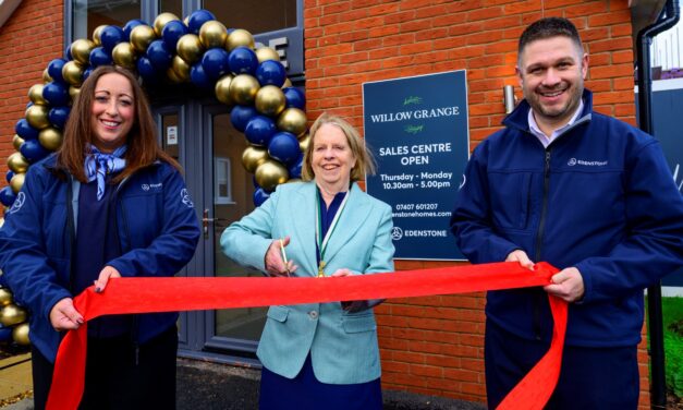 Lord Mayor Marks Milestone At New Community in Exeter