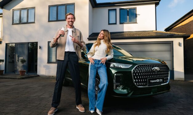 CHERY UK partners with Peter Crouch and Abbey Clancy for brand-new CHERY TIGGO 9 CSH Campaign