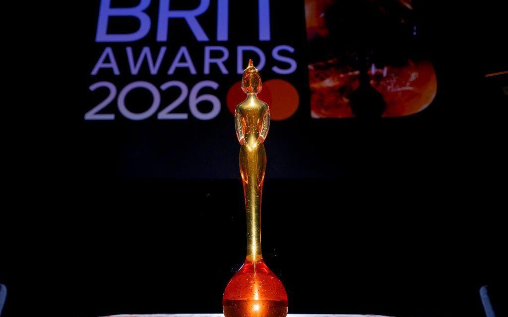 A FIFTH OF BRITS WANT ANT & DEC TO HOST THE BRITs
